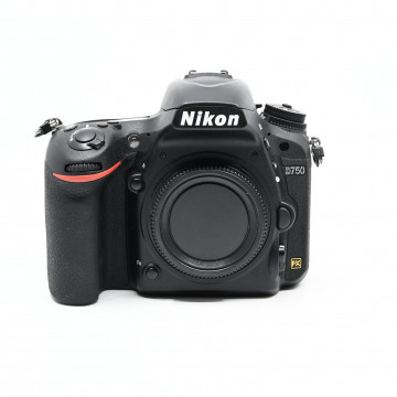 NIKON D750 (28.612 CLICS) -...