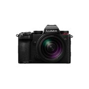 PANASONIC HYBRIDE LUMIX S5D