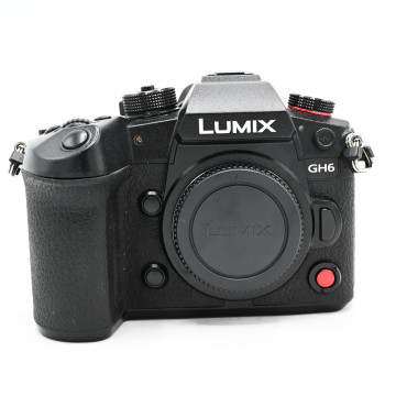 PANASONIC GH6 (9514 CLICS)...