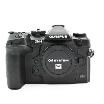 OLYMPUS OM-1 (82 CLICS) -...