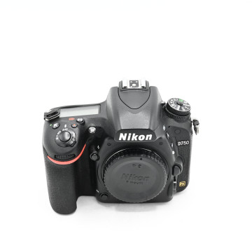 NIKON D750 (46 490 CLICS) -...