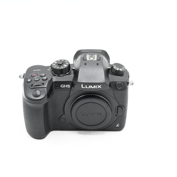 PANASONIC GH5 (1 140 CLICS)...