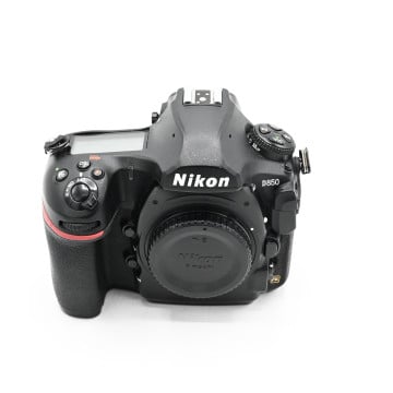 NIKON D850 (230 000 CLICS)...