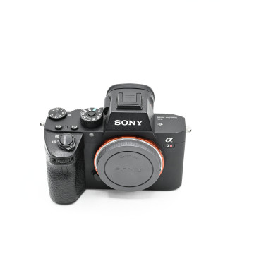 SONY ALPHA 7R III (80 165...