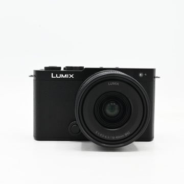 PANASONIC LUMIX S9 + 18-40...
