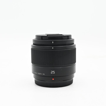 Panasonic 25mm F/1,7 ASPH...