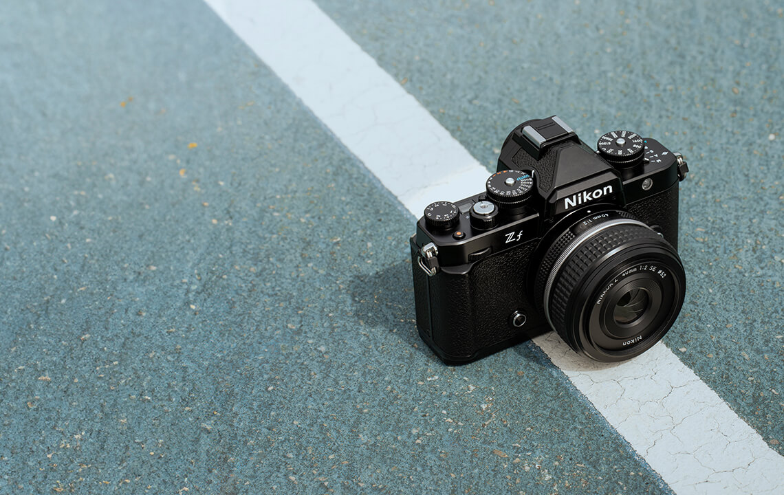 Nouveau Nikon Zf noir avec objectif 40mm