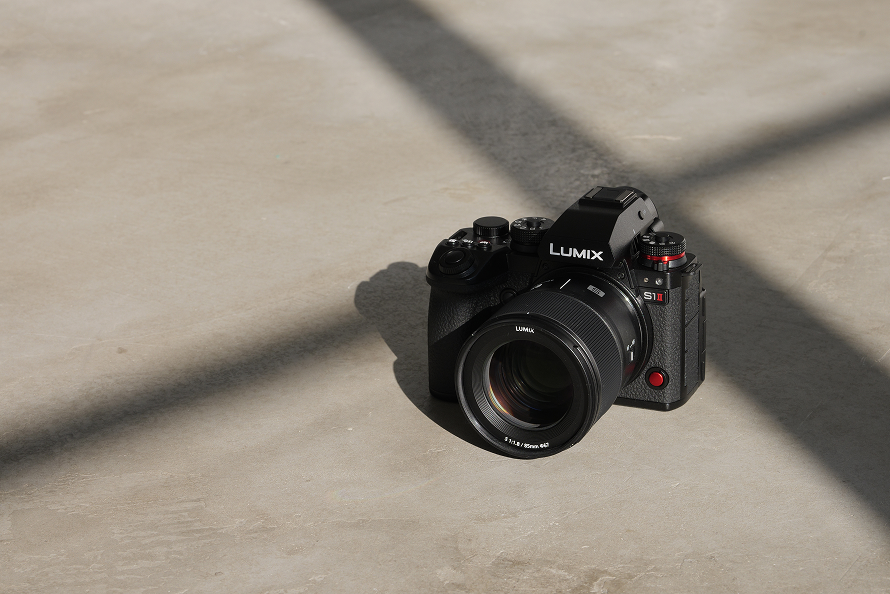 LUMIX_S1_II