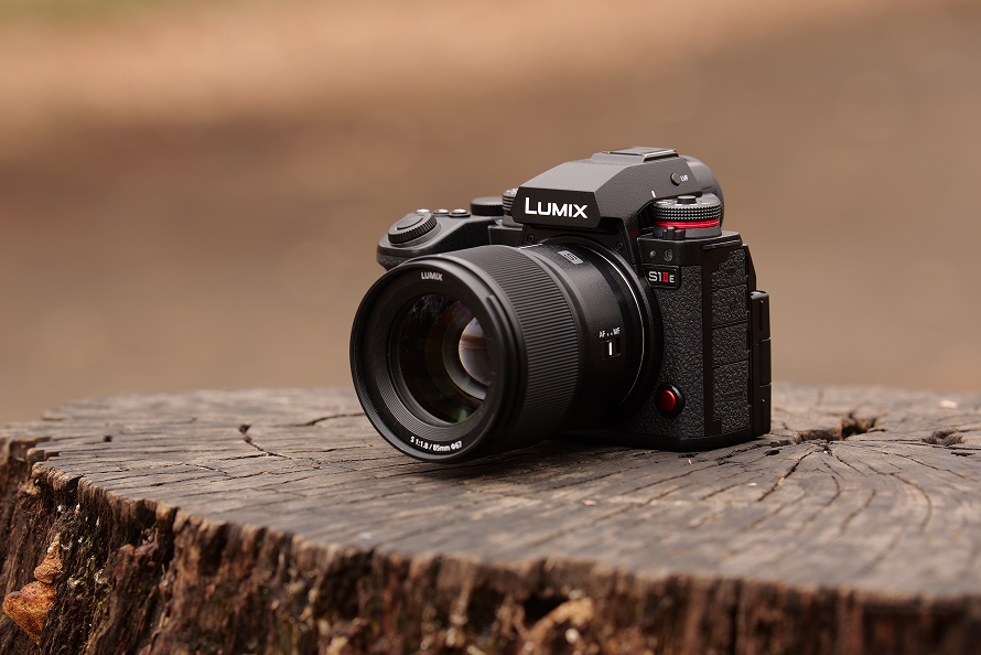 LUMIX_S1_II_E