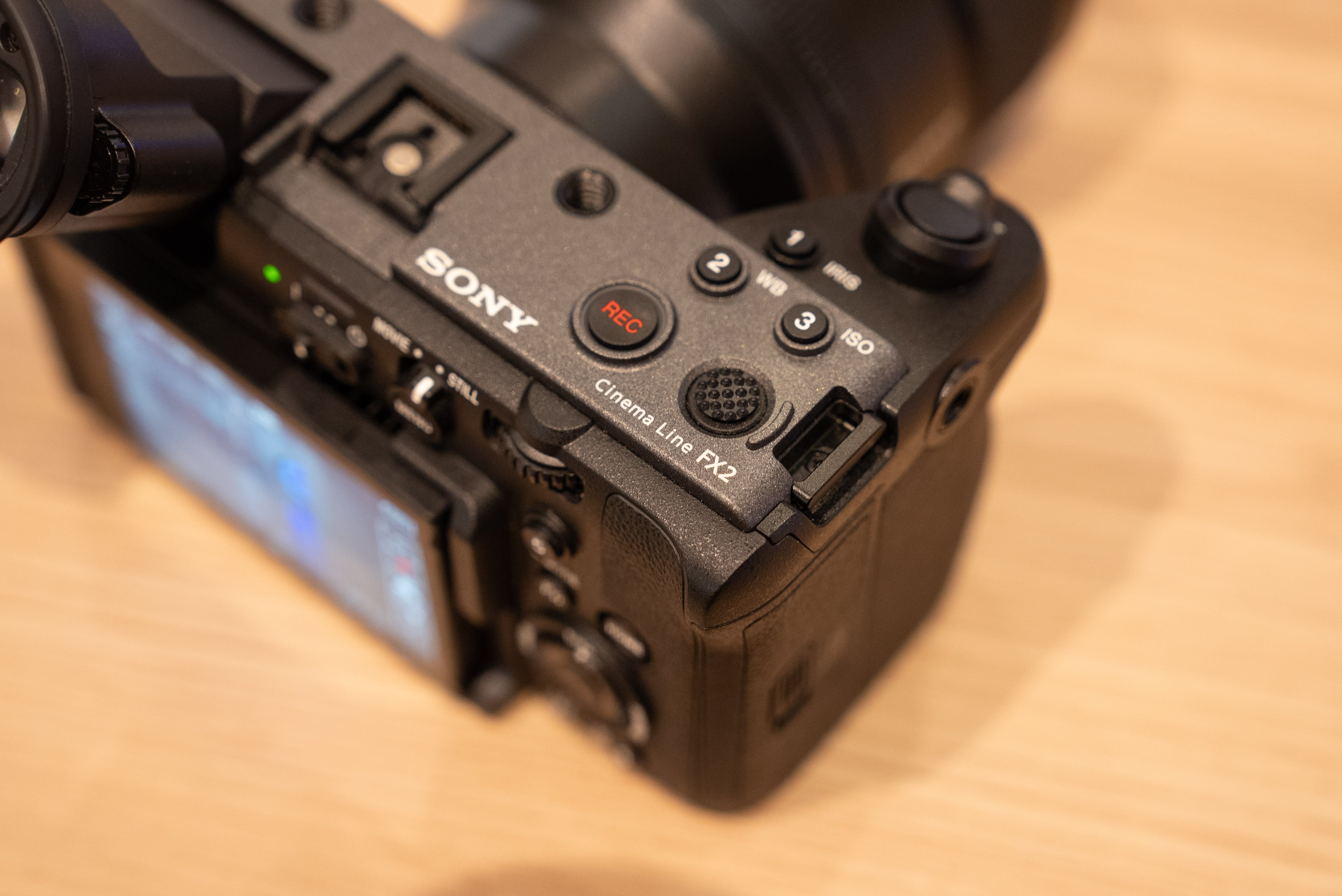 SONY_FX2
